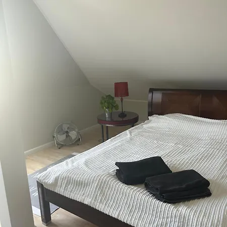 Pokoje Goscinne Pod Klonami